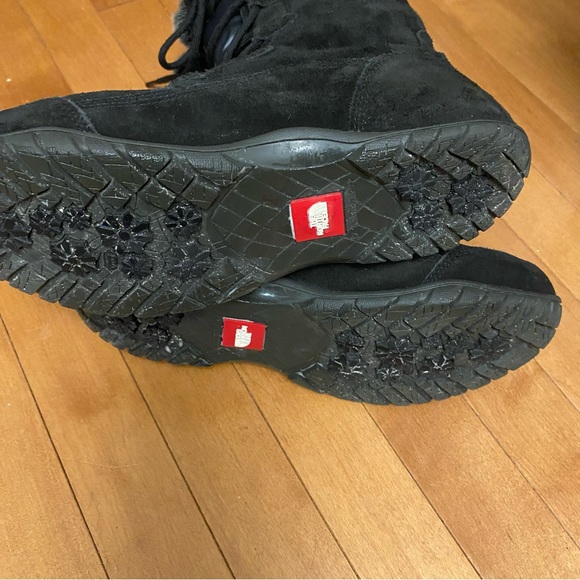 Women’s The North Face Size 9 Black Lace up Winter Boots with Faux Fur Trim GUC - Picture 4 of 7